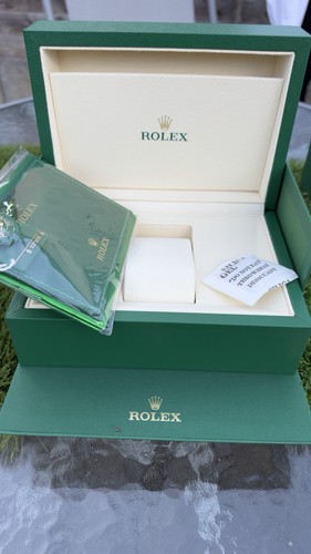 Rolex green cream single - &,