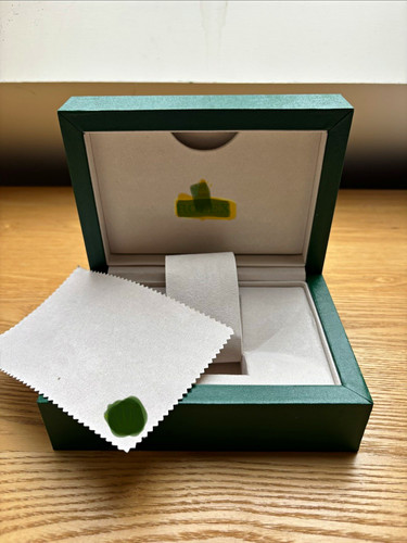 Green single watch - green,