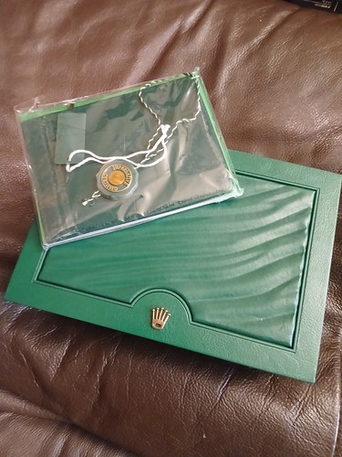 Genuine rolex oyster medium - oyster,